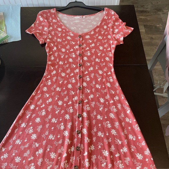 SO Coral Floral Button-Down Casual Midi Dress in size large - Picture 5 of 9